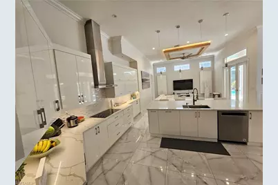 8122 Wilshire Lakes Blvd, Naples, FL 34109 - Photo 8