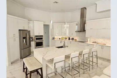 8122 Wilshire Lakes Blvd, Naples, FL 34109 - Photo 10