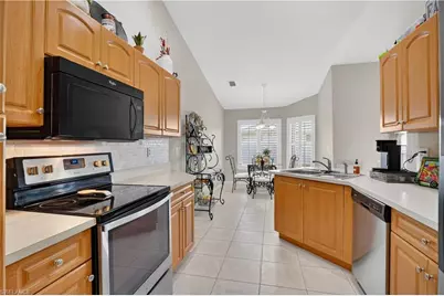 1815 NE 2nd Pl, Cape Coral, FL 33909 - Photo 28