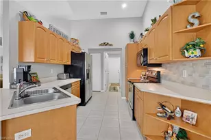 1815 NE 2nd Pl, Cape Coral, FL 33909 - Photo 26