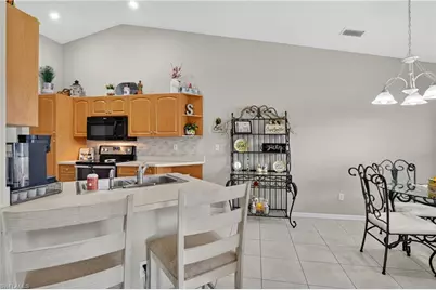 1815 NE 2nd Pl, Cape Coral, FL 33909 - Photo 24