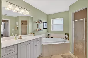 1815 NE 2nd Pl, Cape Coral, FL 33909 - Photo 8