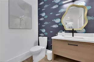 201 8th St S, Naples, FL 34102 - Photo 4