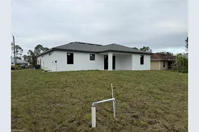 1024 Alaska Ave, Lehigh Acres, FL 33971 - Photo 4
