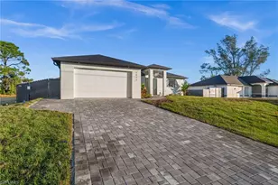 2827 NW 13th St, Cape Coral, FL 33993 - Photo 2
