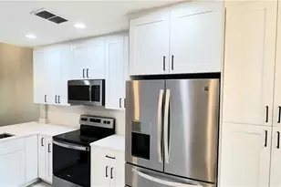 7745 Woodbrook Cir, Naples, FL 34104 - Photo 14