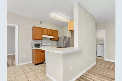 7935 Preserve Cir #423, Naples, FL 34119 - Photo 8