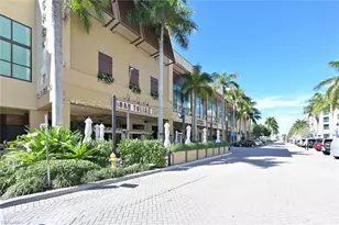 9115 Strada Pl, Naples, FL 34108 - Photo 30