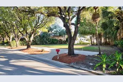 442 18th Ave S, Naples, FL 34102 - Photo 1