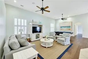 2035 Castle Garden Ln, Naples, FL 34110 - Photo 4