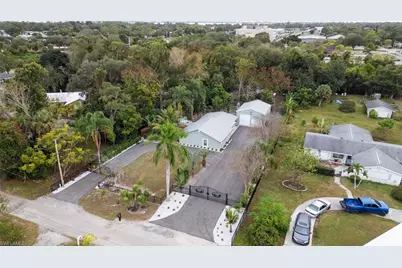 191 Abbey Ln, North Fort Myers, FL 33917 - Photo 38