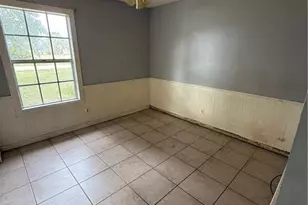 633 SW 10th Pl, Cape Coral, FL 33991 - Photo 8