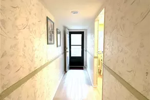 5716 Deauville Cir, Naples, FL 34112 - Photo 16