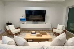 207 Indies Dr E, Naples, FL 34114 - Photo 2