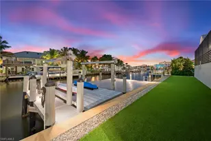 404 Bayside Ave, Naples, FL 34108 - Photo 4