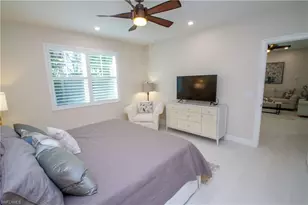 262 Indies Dr, Naples, FL 34114 - Photo 10