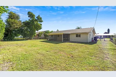 1311 SE 33rd Ter, Cape Coral, FL 33904 - Photo 32