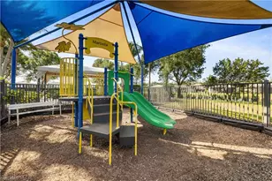 6606 Marbella Dr, Naples, FL 34105 - Photo 4