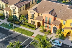 9063 Capistrano St N, Naples, FL 34113 - Photo 10