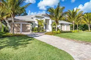 4851 Crayton Rd, Naples, FL 34103 - Photo 12