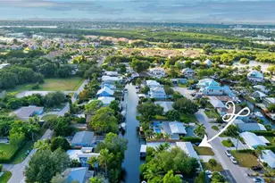 2772 Riverview Dr, Naples, FL 34112 - Photo 24