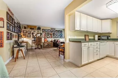 4290 Gulfstream Dr #4, Naples, FL 34112 - Photo 6