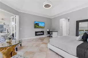 160 Logan Blvd S, Naples, FL 34119 - Photo 14