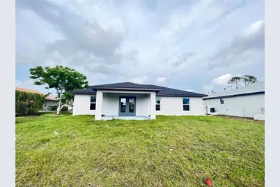 2302 NE 35th St, Cape Coral, FL 33909 - Photo 24