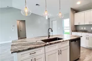 2302 NE 35th St, Cape Coral, FL 33909 - Photo 8