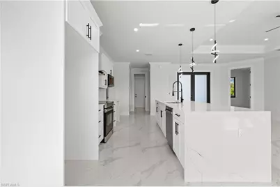 2745 31st Ave NE, Naples, FL 34120 - Photo 6