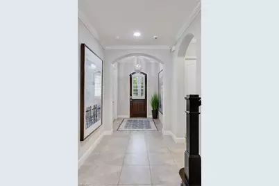 1626 Serrano Cir, Naples, FL 34105 - Photo 6