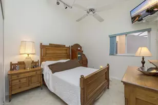 1321 Naples Lake Dr, Naples, FL 34104 - Photo 14