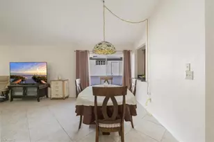 1321 Naples Lake Dr, Naples, FL 34104 - Photo 6