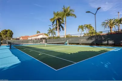 1321 Naples Lake Dr, Naples, FL 34104 - Photo 22