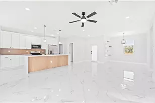 610 Flamingo Ave, Lehigh Acres, FL 33974 - Photo 4