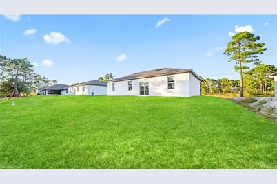 539 Hutton St E, Lehigh Acres, FL 33974 - Photo 24