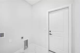 539 Hutton St E, Lehigh Acres, FL 33974 - Photo 22