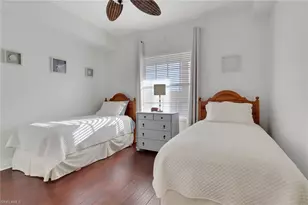 401 Bayfront Pl, Naples, FL 34102 - Photo 6