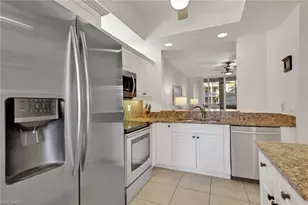 401 Bayfront Pl, Naples, FL 34102 - Photo 10