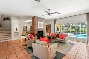 586 Yucca Rd, Naples, FL 34102 - Photo 10