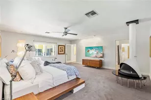 586 Yucca Rd, Naples, FL 34102 - Photo 16