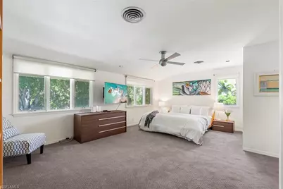 586 Yucca Rd, Naples, FL 34102 - Photo 24