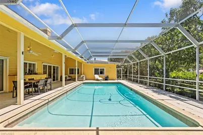 586 Yucca Rd, Naples, FL 34102 - Photo 4