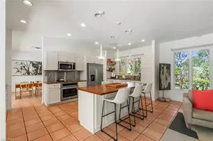 586 Yucca Rd, Naples, FL 34102 - Photo 6