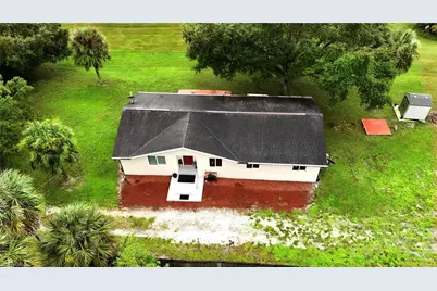 931 20th St SE, Naples, FL 34117 - Photo 2