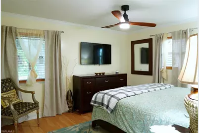 931 20th St SE, Naples, FL 34117 - Photo 14