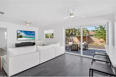 565 110th Ave N, Naples, FL 34108 - Photo 14