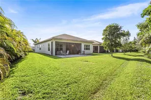 11409 Jacaranda Dr, Naples, FL 34120 - Photo 30