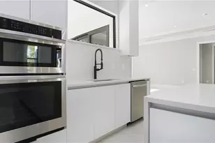 3518 2nd Ave SE, Naples, FL 34117 - Photo 10