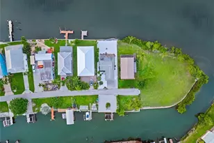 107 Bayshore Way, Goodland, FL 34140 - Photo 20